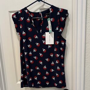 41 Hawthorn Navy Floral Keyhole Cap Sleeve Blouse